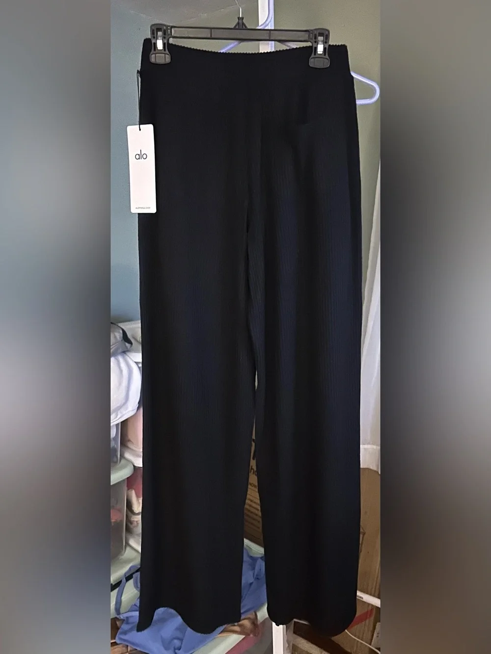 ALO Yoga Muse Wide Leg Pants in Black